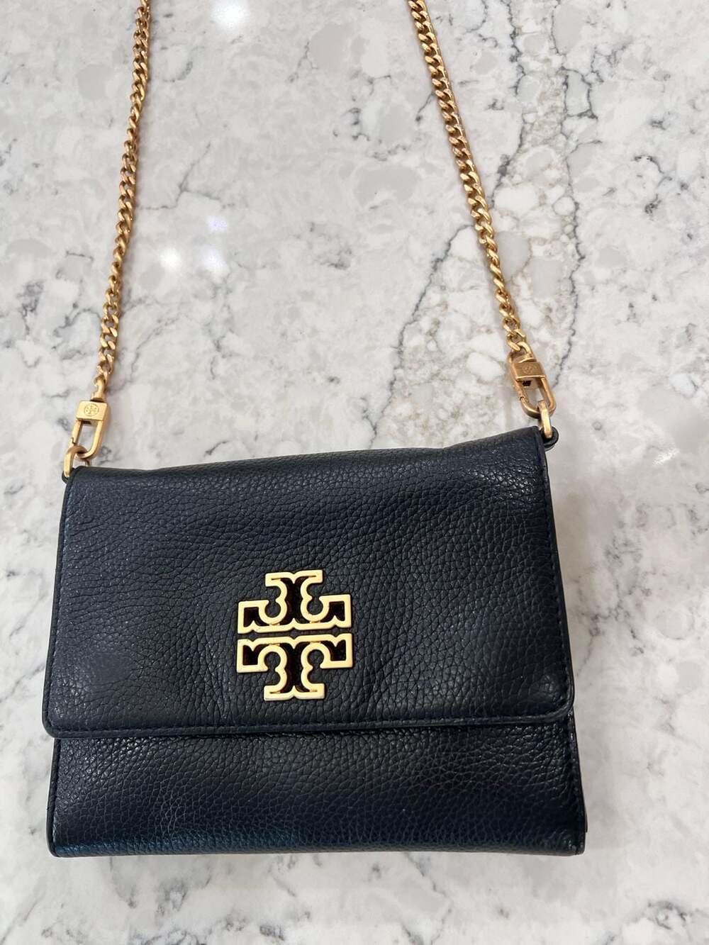 Tory Burch Britten Wallet on Chain Crossbody Bag in Black Pebbled Leather